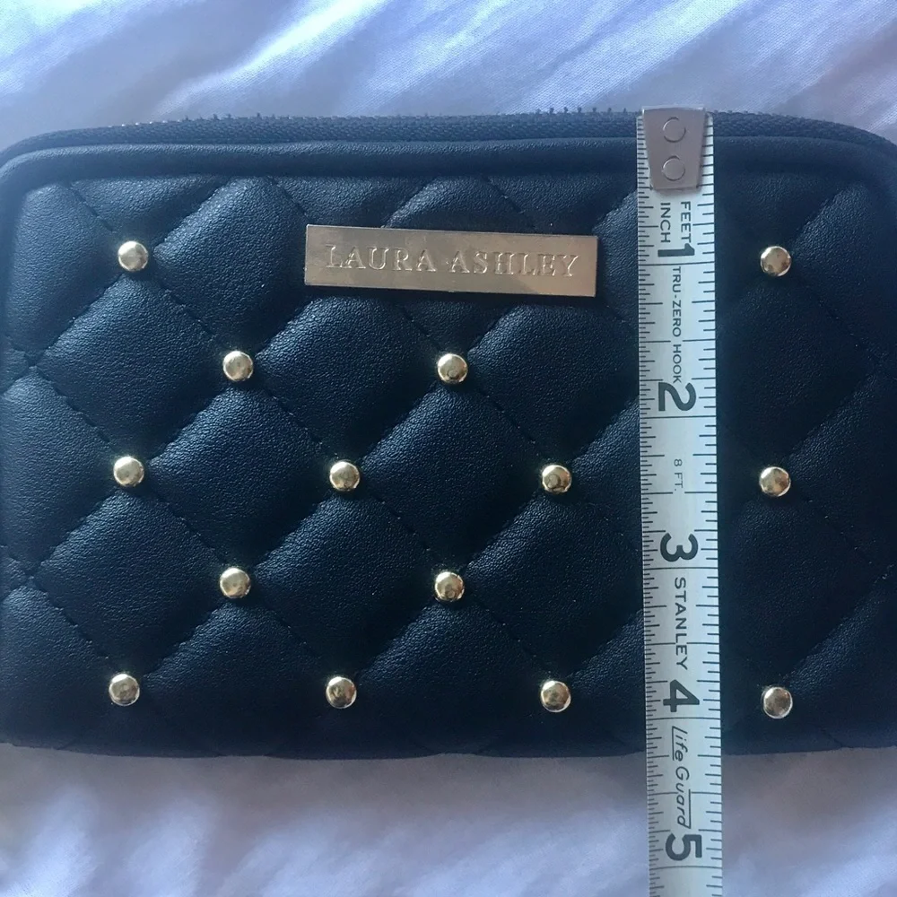 Laura Ashley EnRoute Black Quilted Wristlet/Passport Travel Wallet NWOT